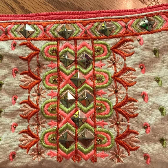 NWT Peach & Cream Quilted & Studded Cosmetic Bag - Picture 5 of 16